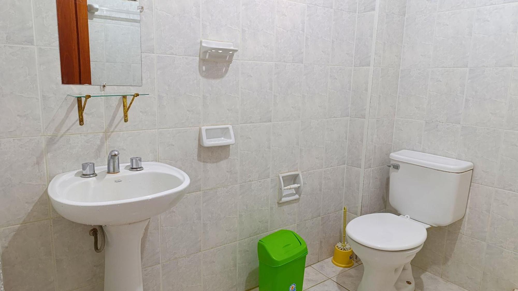 Suite Privada Con Cocina Wifi Y Parking Gratis Tarija Exteriör bild